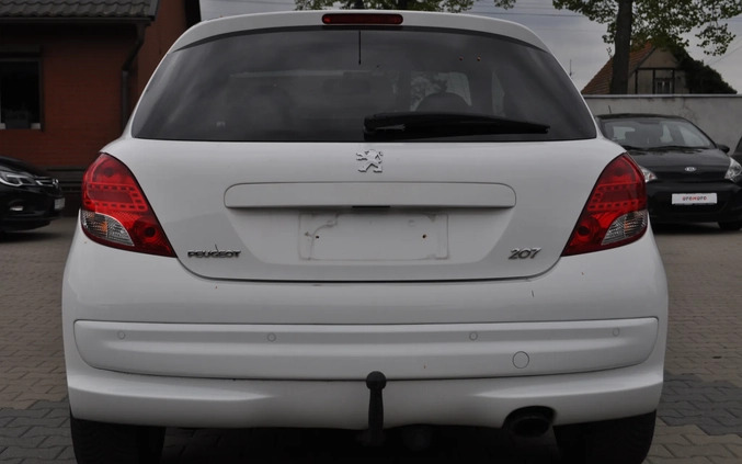 Peugeot 207 cena 16200 przebieg: 102000, rok produkcji 2011 z Piaski małe 379